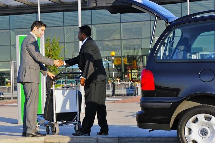 Door to Door Airport Transfers